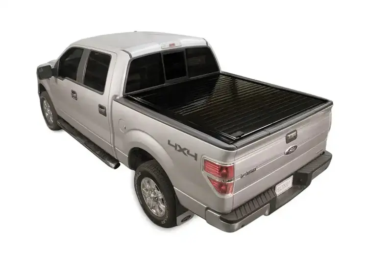 Retraxpro 40386 Retractable Tonneau Cover – Aluminum, Fits 2017–2019 Ford F-250/F-350 (6.8 Ft Bed) 1