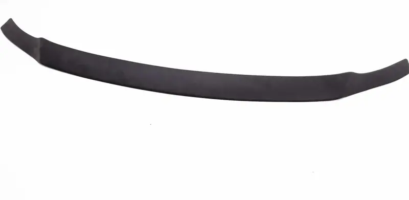 Lund Aeroskin Textured Black Hood Shield – Sleek, Low-Profile Protection 1